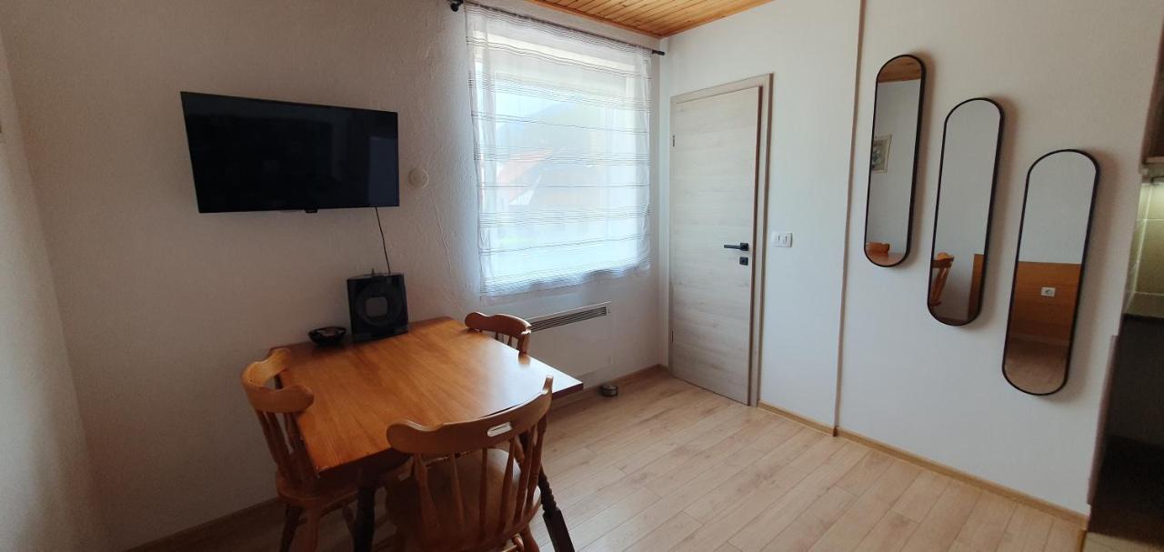 Apartments And Rooms Milena Кранска гора Екстериор снимка
