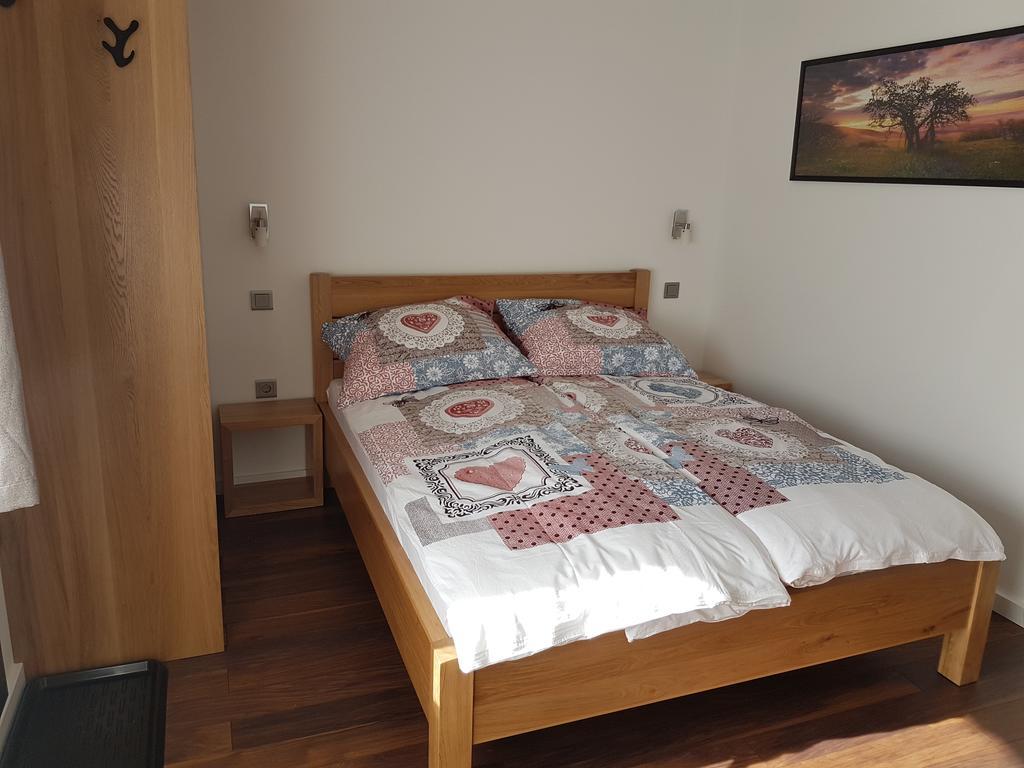 Apartments And Rooms Milena Кранска гора Екстериор снимка